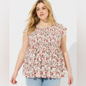 Torrid Babydoll Crewneck Smocked Bodice Red and Cream Floral Top